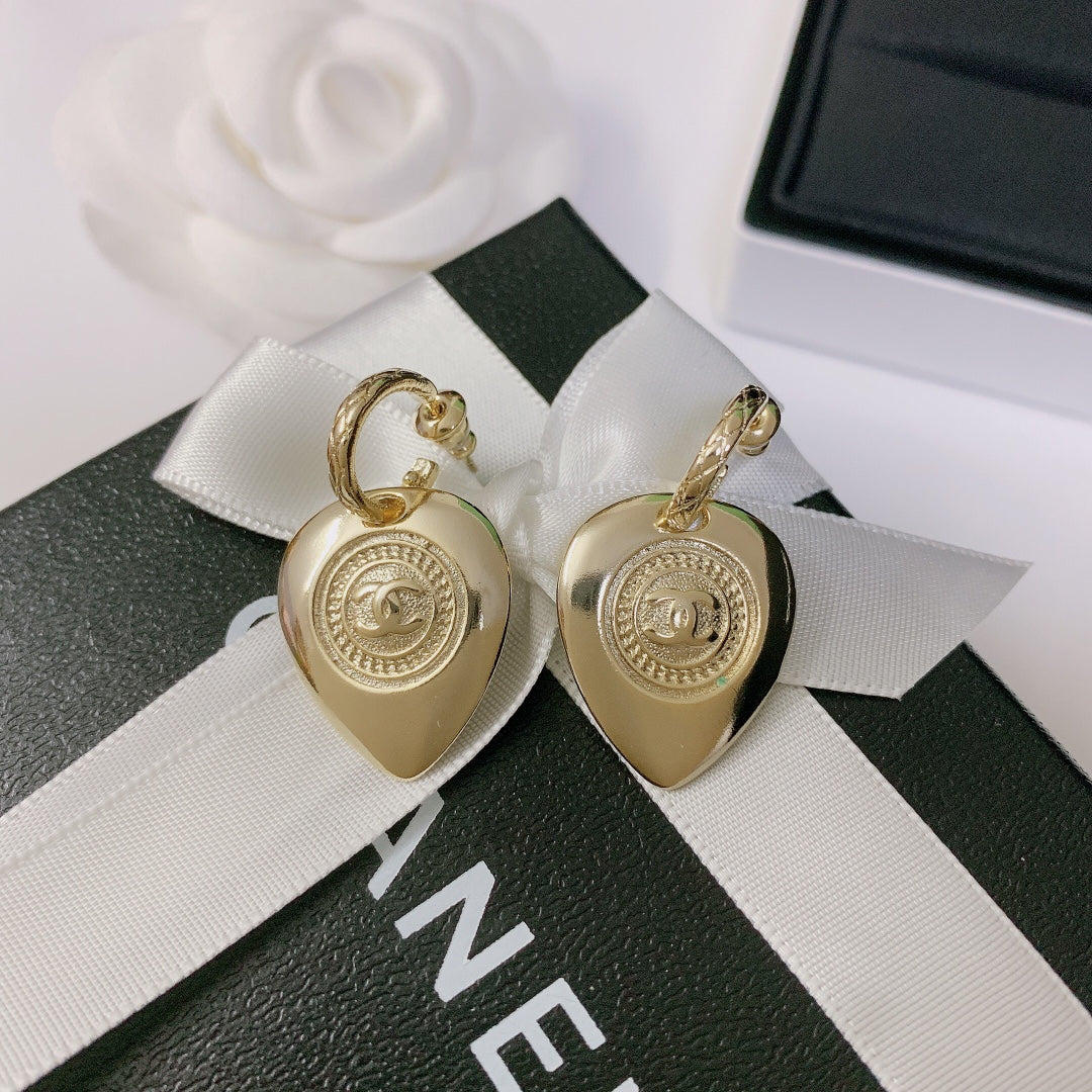 1YC305EDE Stylish Earrings