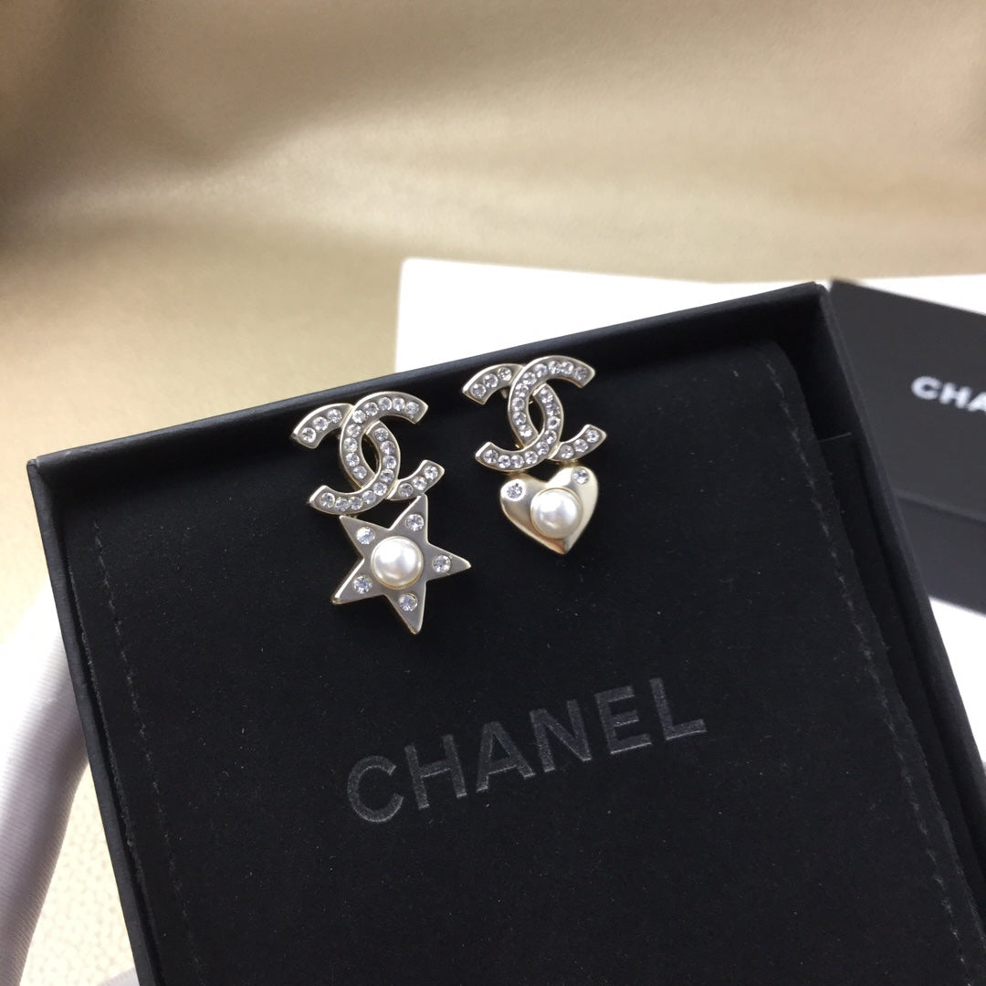 14C76EDE Stylish Earrings