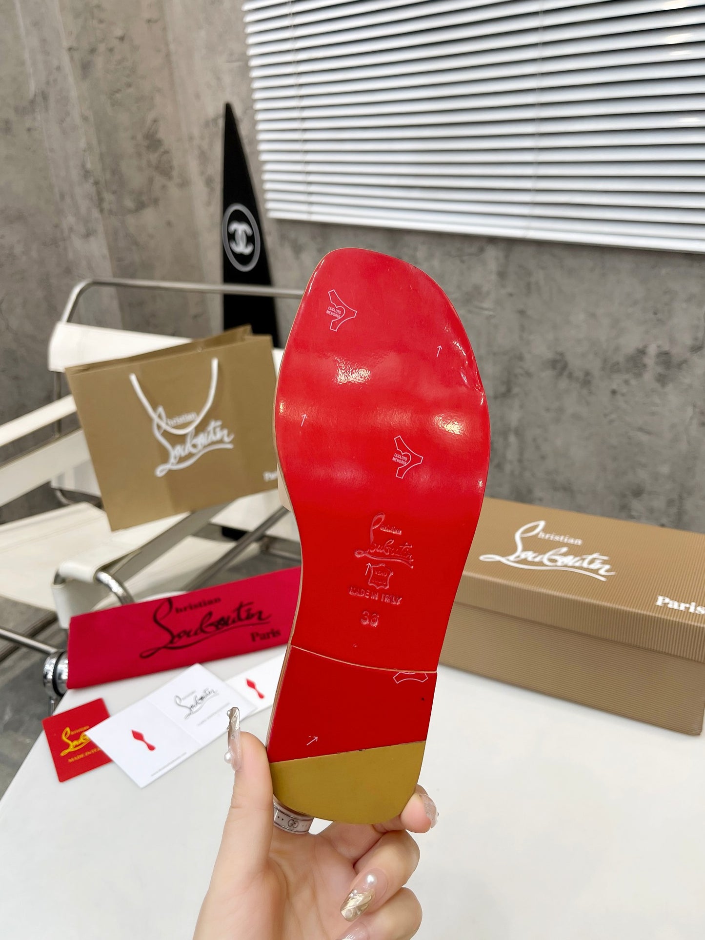 JXA32ZDE Stylish leather Slippers