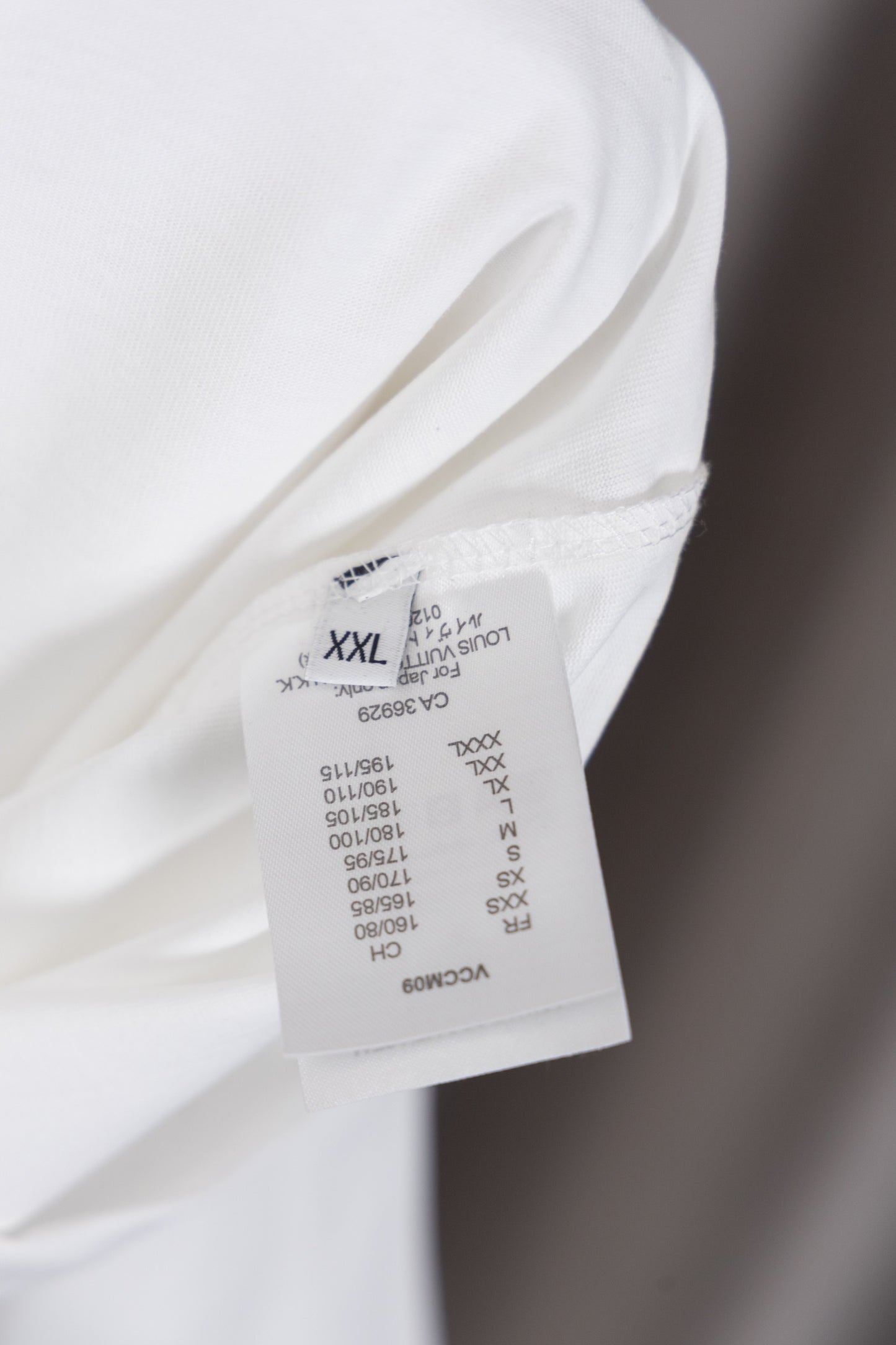 1ZE561UDE Stylish T-shirts