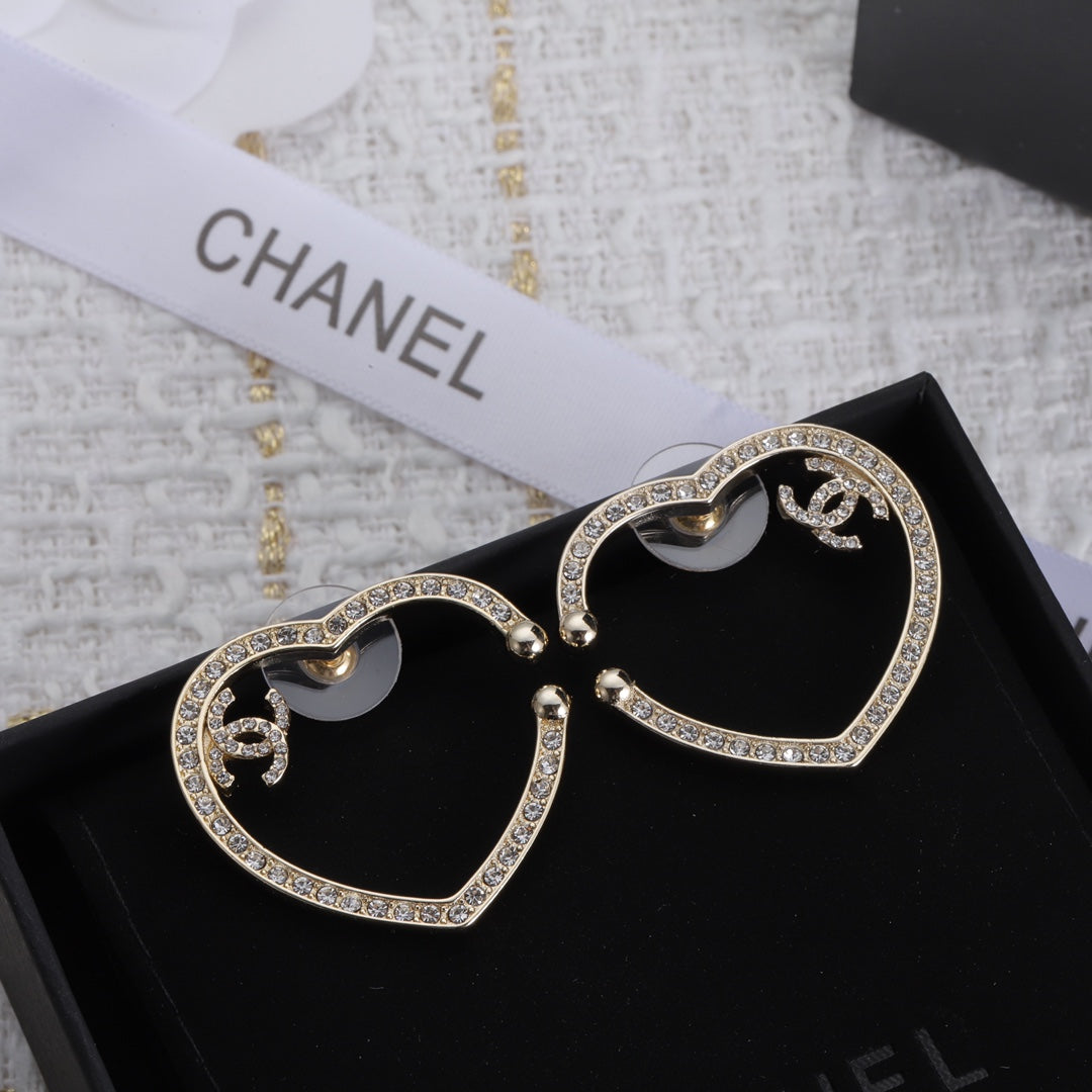 1YC94EDE Stylish Earrings