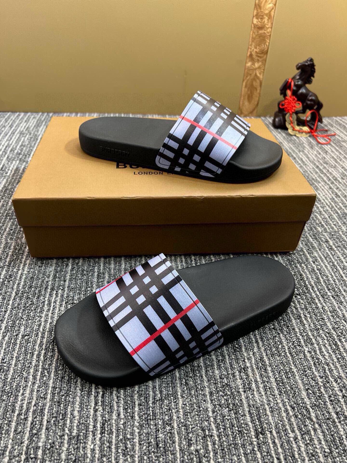 535ZR258ZDE Stylish Slippers