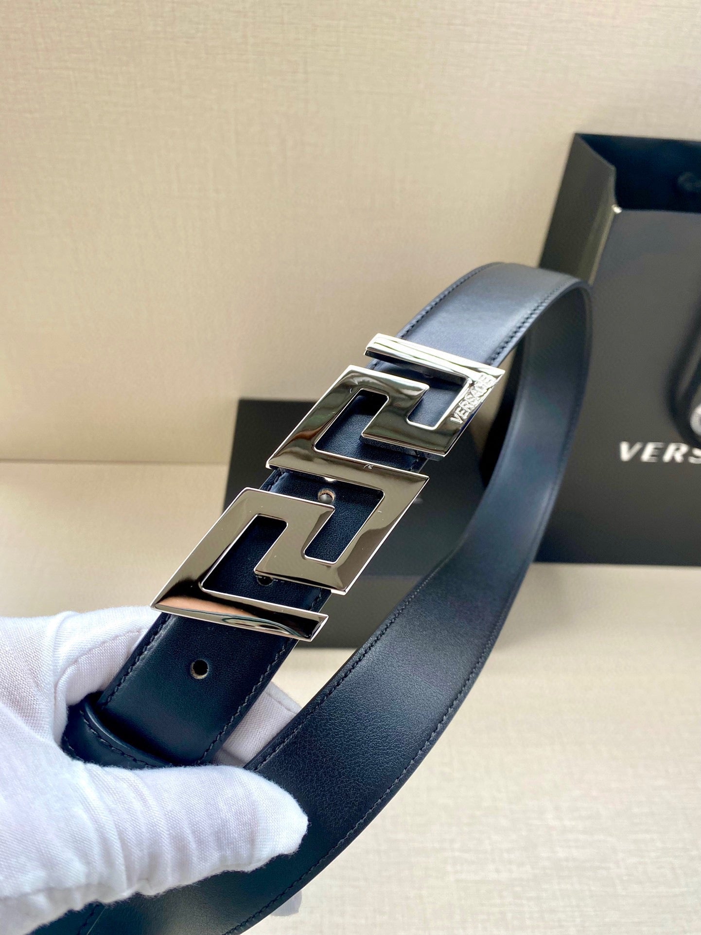 1WV165PDE Stylish  High quality belt With full package