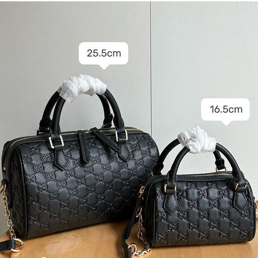 155NB69BDE Stylish leather bag