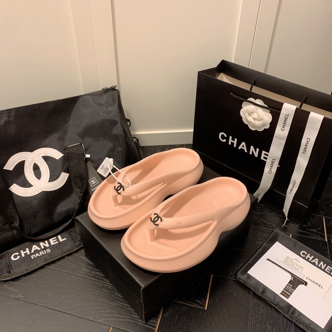 14C190ZDE Stylish Slippers