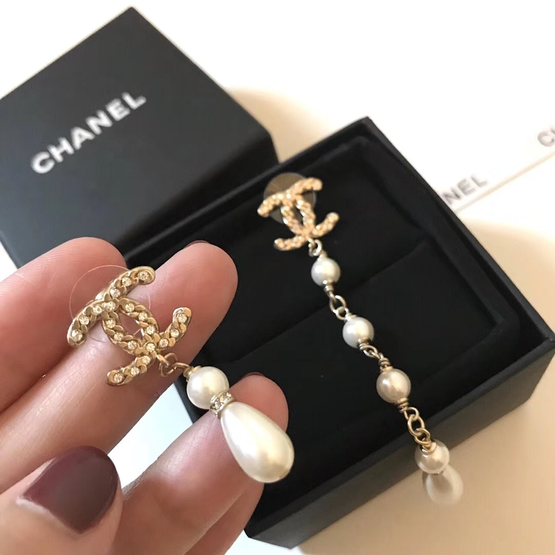 1YC103EDE Stylish Earrings