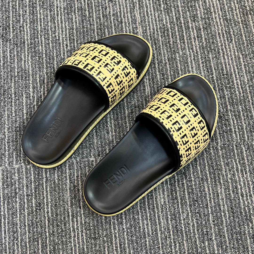 5XF104ZDE Stylish Slippers