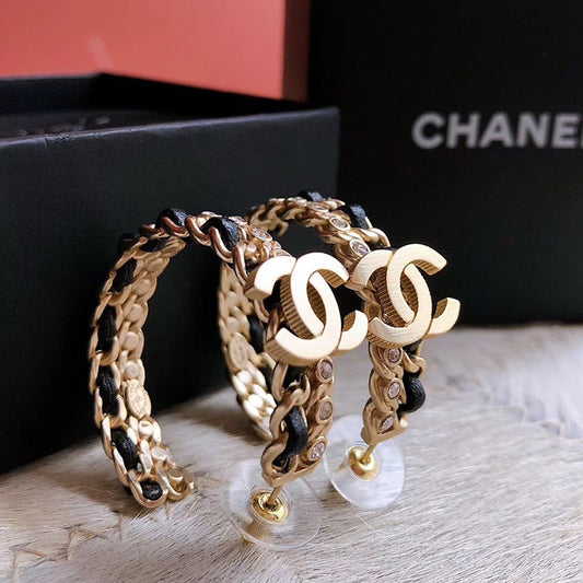 14C114EDE Stylish Earrings