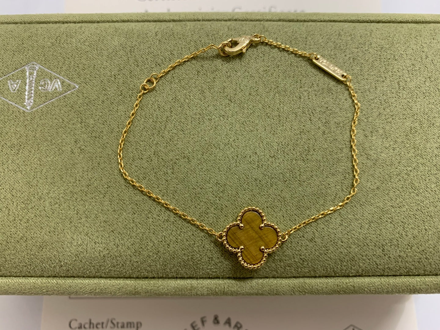 5XVA187KDE Stylish1 flower bracelet