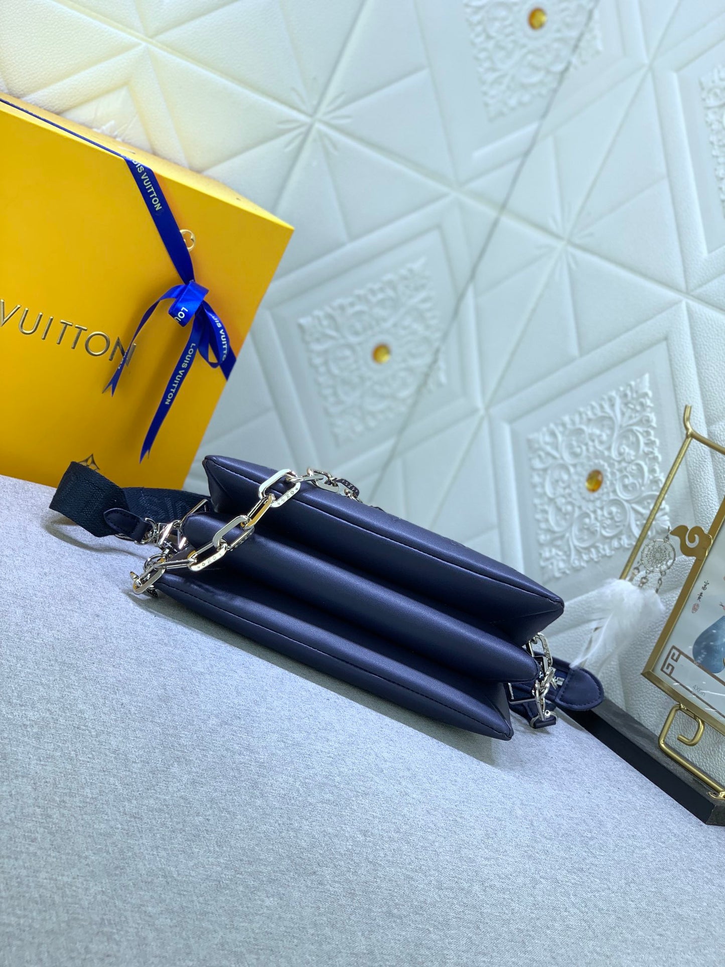 2XE40BDE Stylish leather bag 