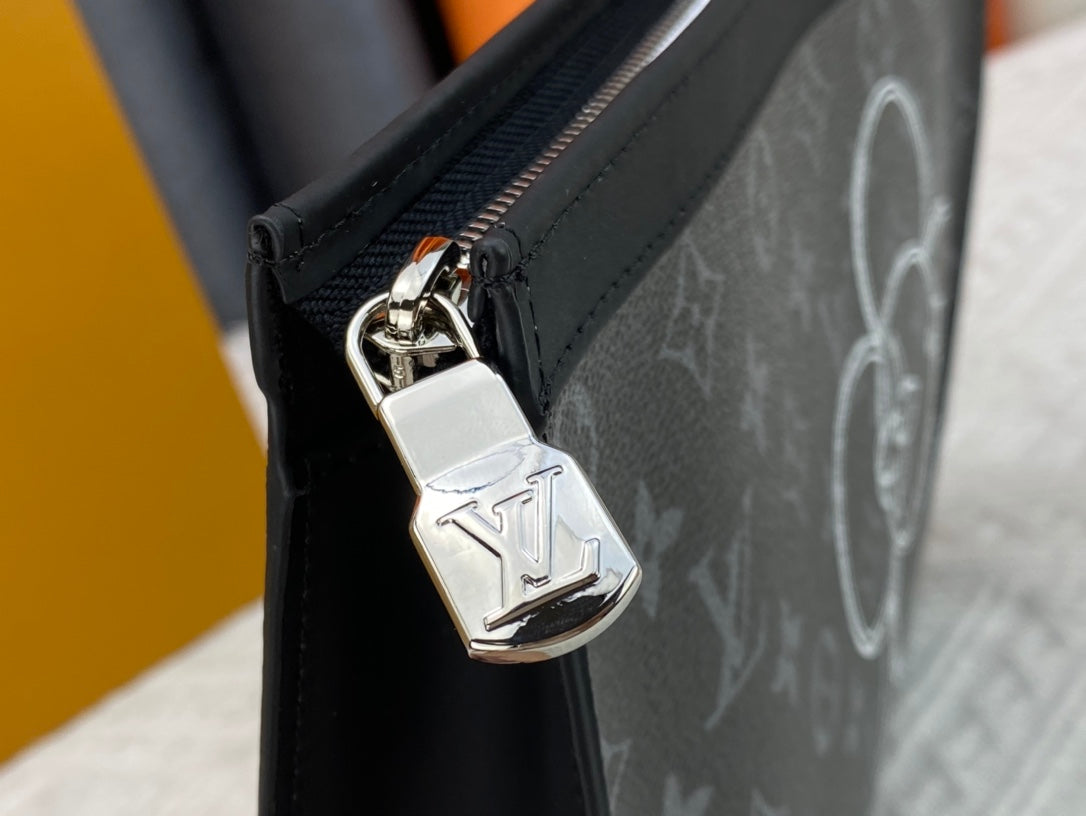 1XE386BDE Stylish leather bag