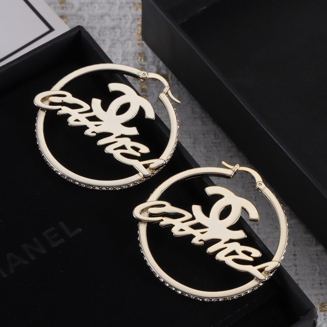 14C1008EDE Stylish Earrings