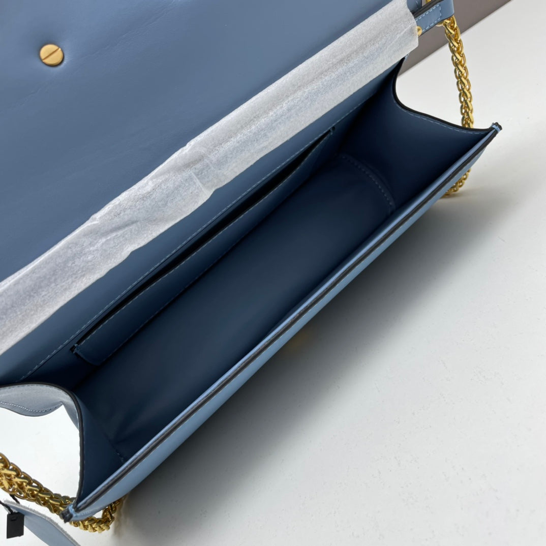 155NVL1BDE Stylish leather bag