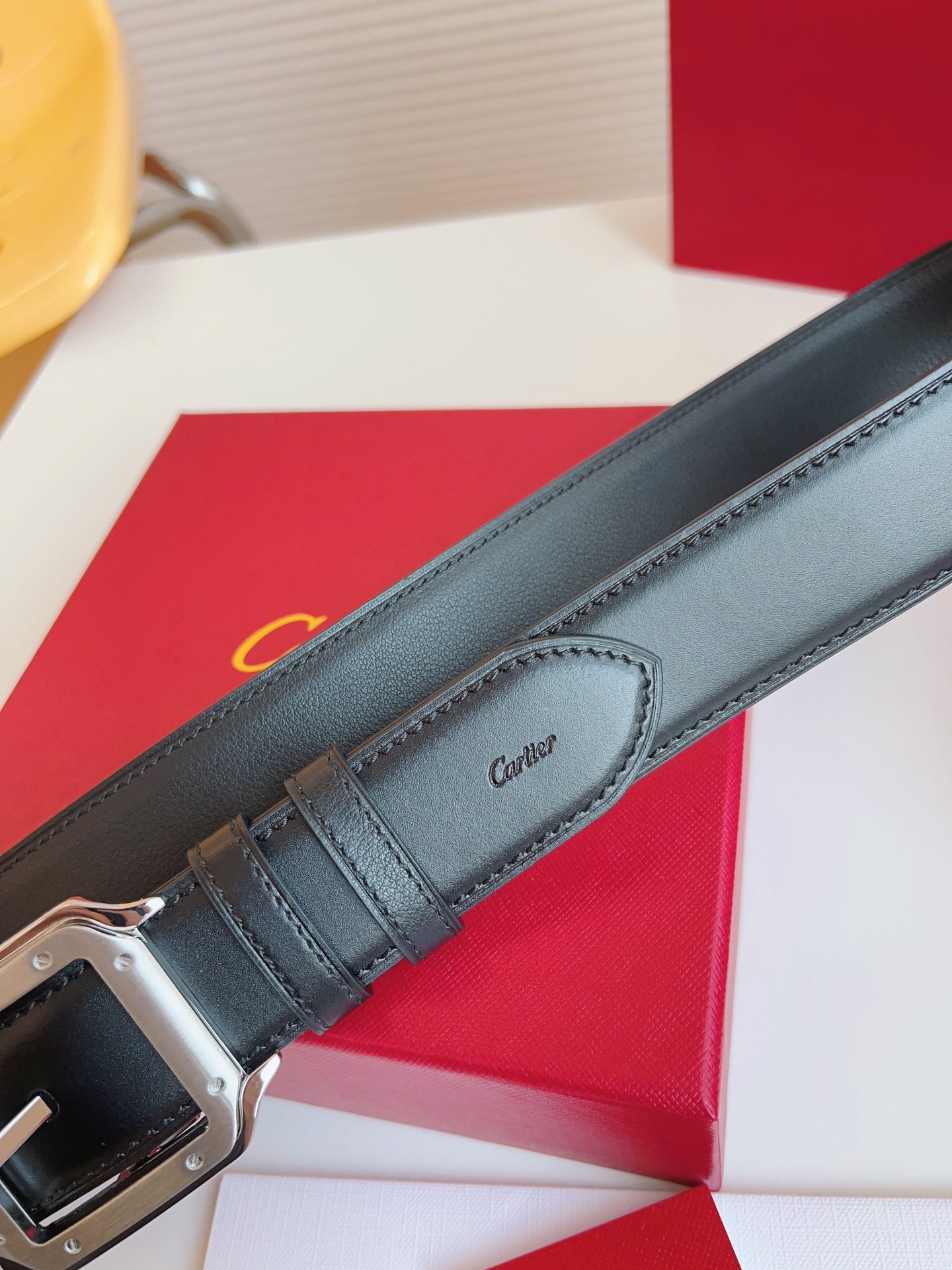 155RK248PDE Stylish  High quality belt With full package