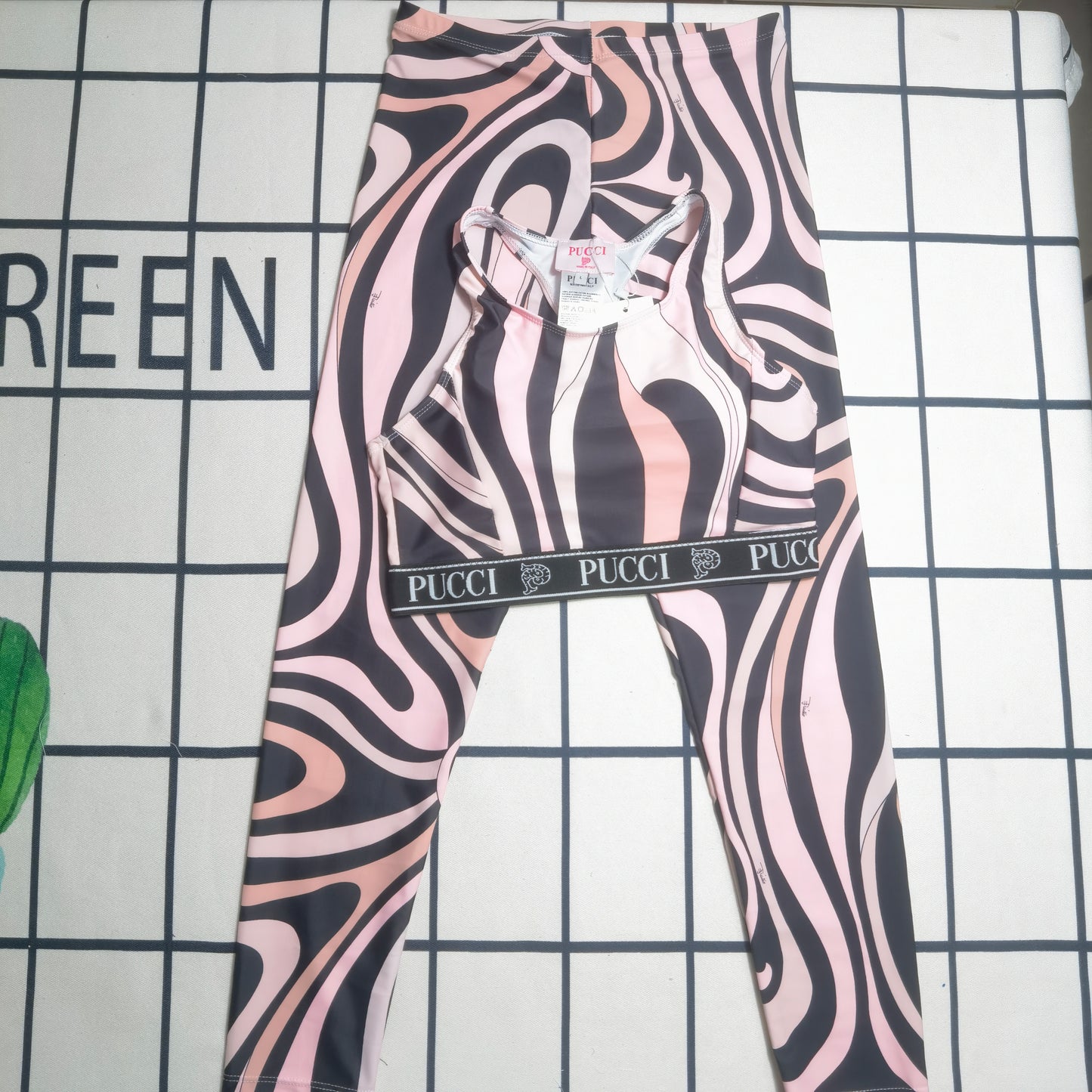 145ZA329YDE Stylish Long sleeve swimsuit