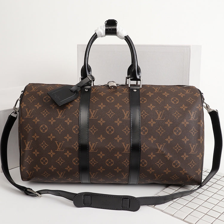 1E93BDE Stylish leather luggage bags