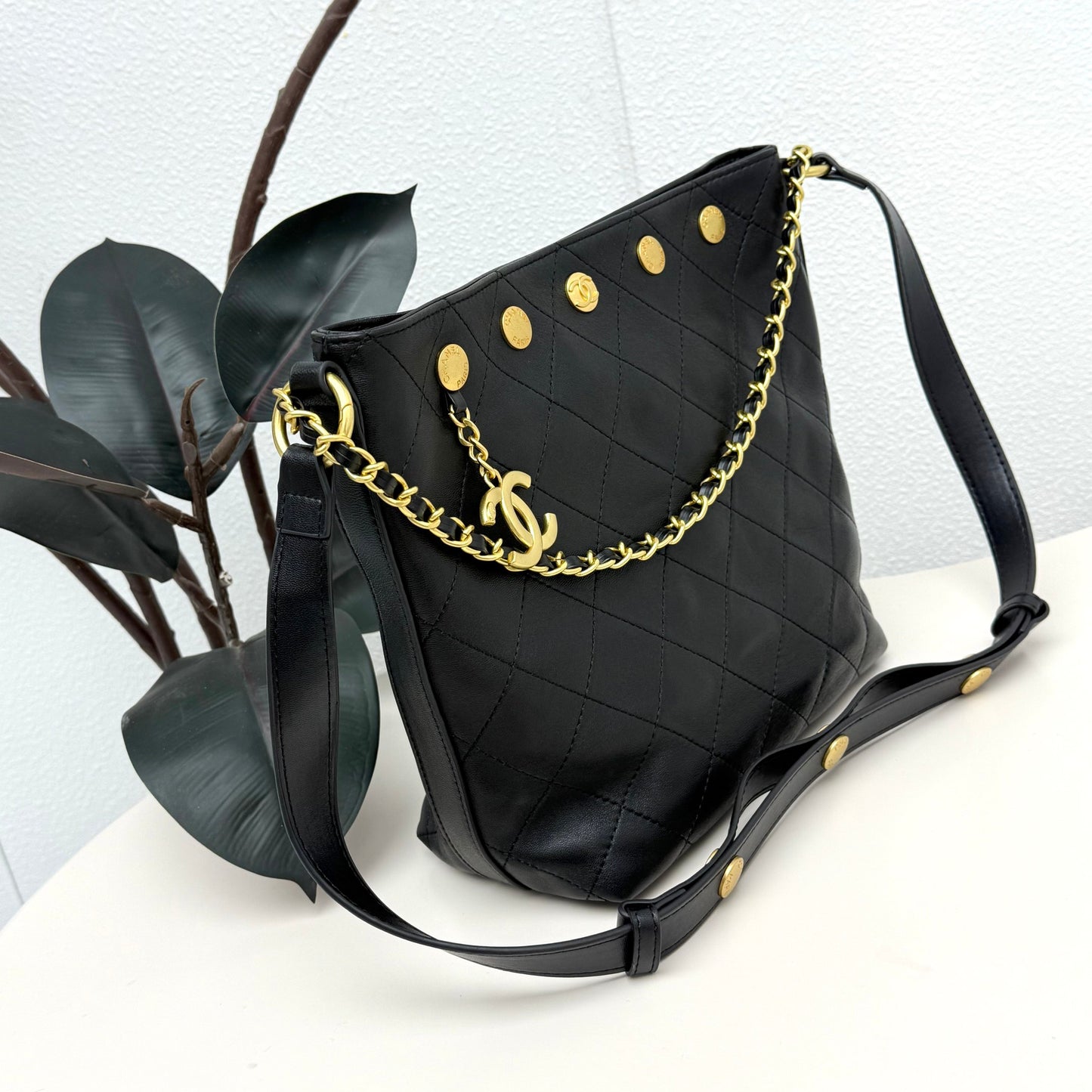 155NC68BDE Stylish leather bag