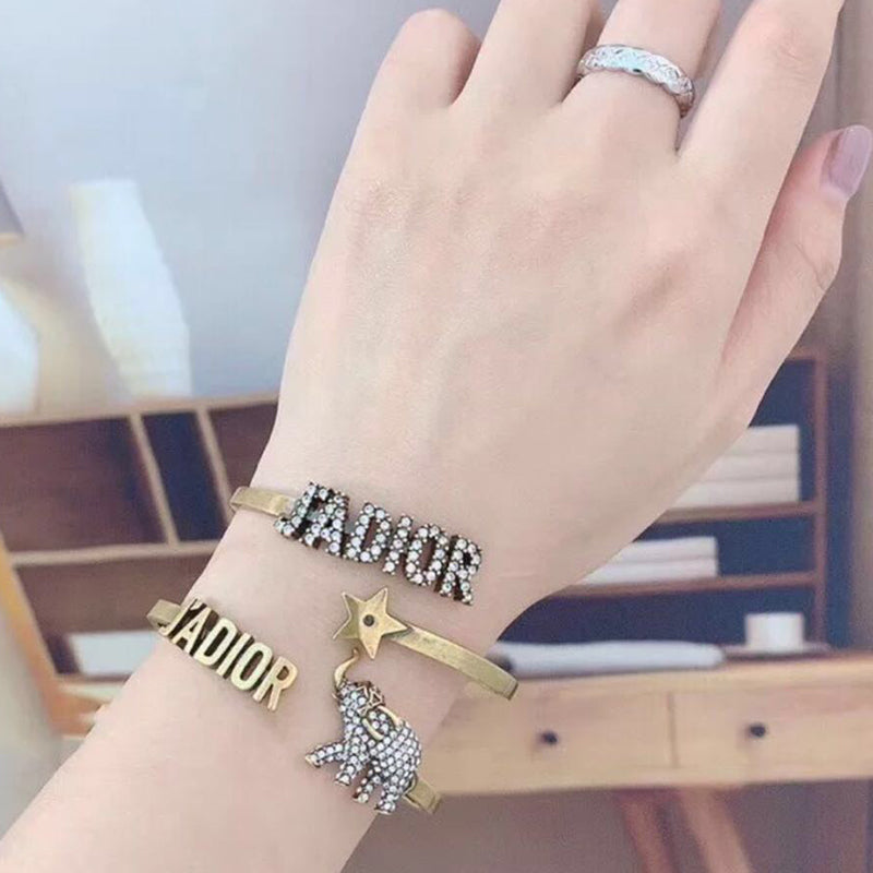 3D505KDE Stylish Bracelets