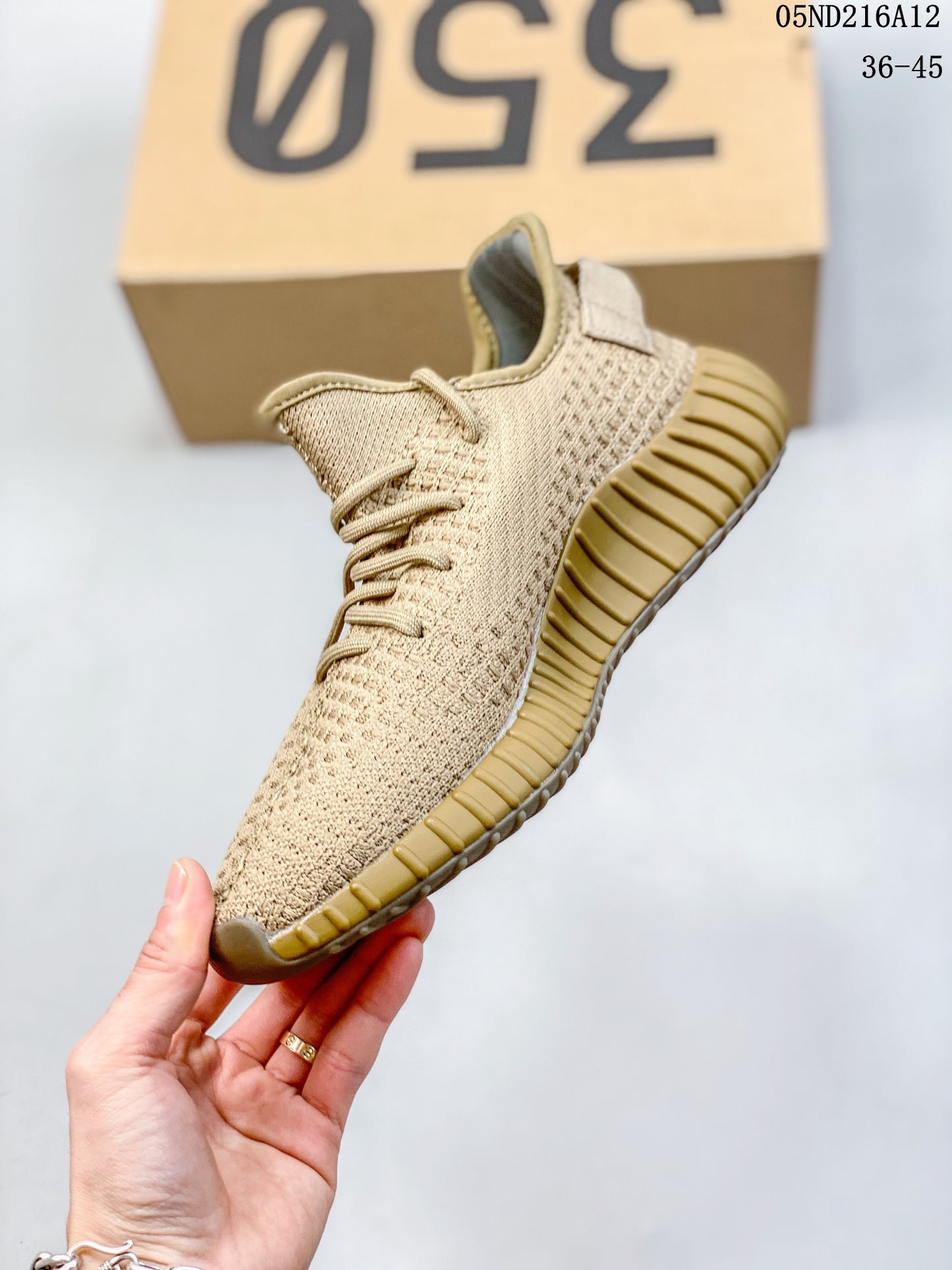 4YA69ZDE Stylish Sneakers (No Box, August-October Big Sale)