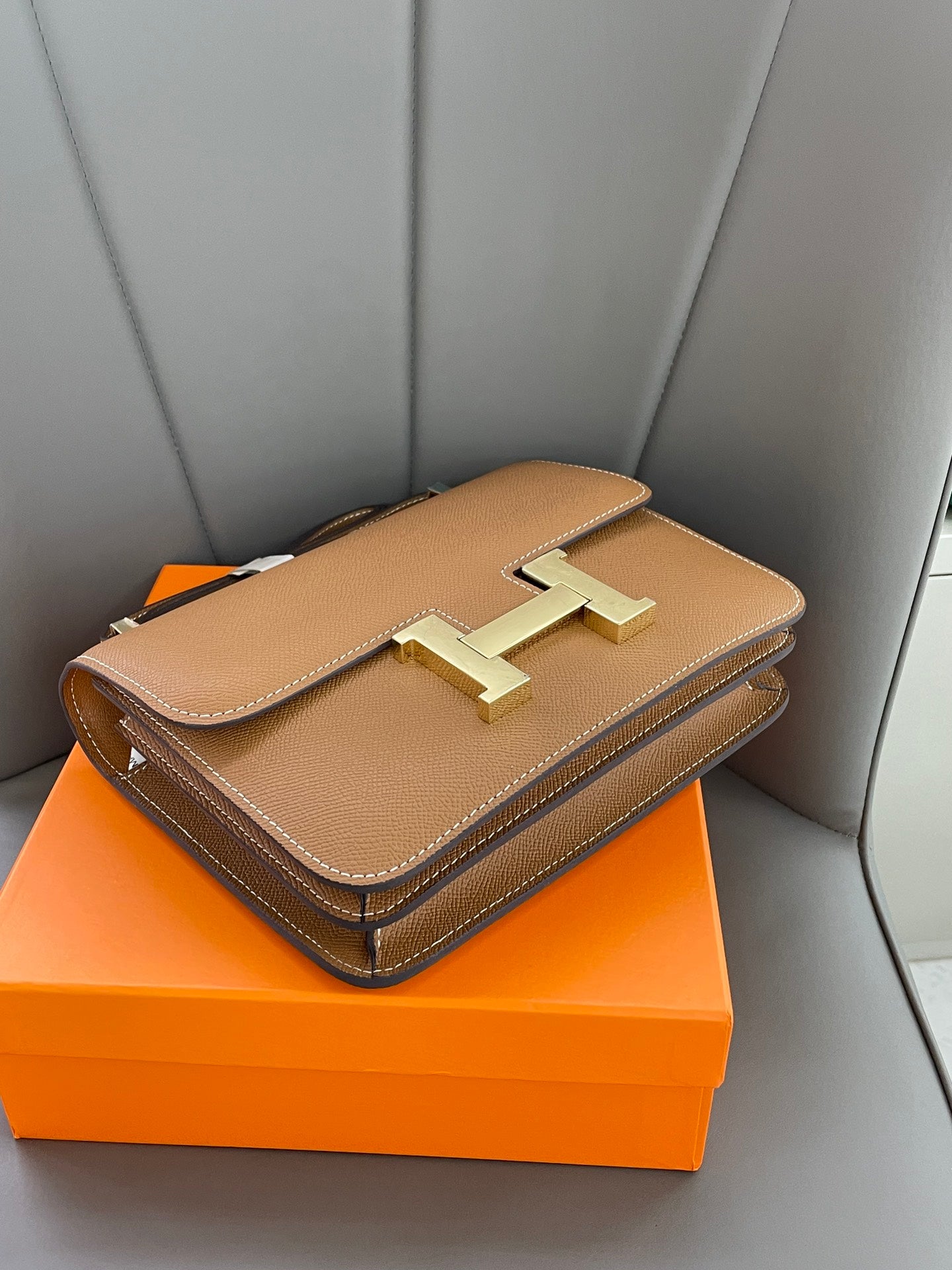 155NH65BDE Stylish leather bag