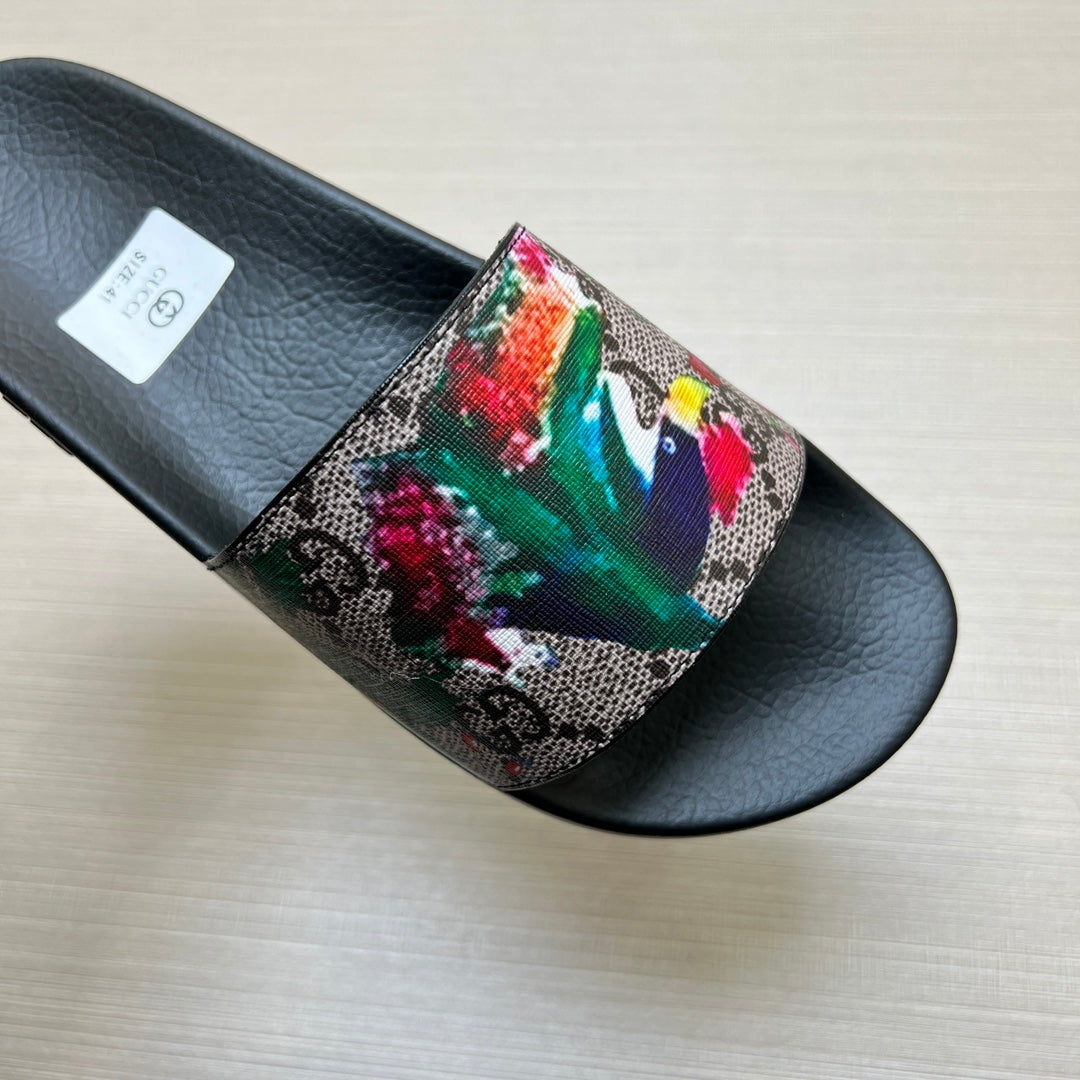 5WB239ZDE Stylish Slippers