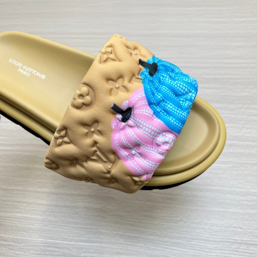5YE154ZDE Stylish Slippers