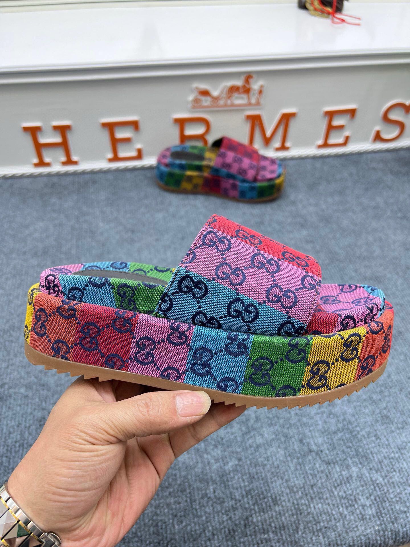 54B122ZDE Stylish slippers  Sole thickness 5.5cm