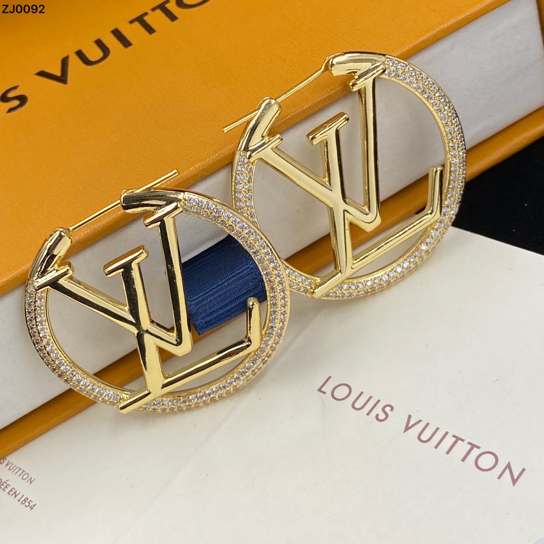 1E1EDE Stylish Earrings