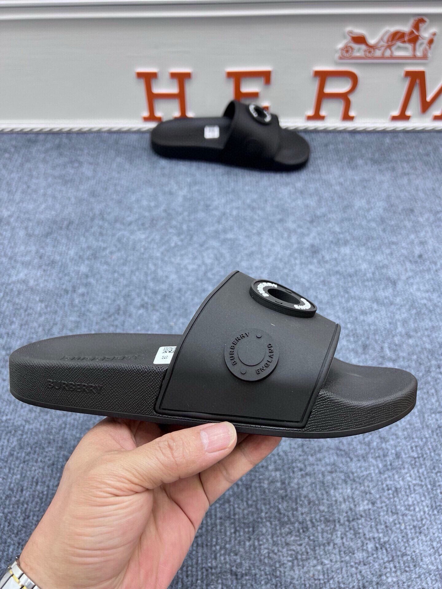 535ZR252ZDE Stylish Slippers