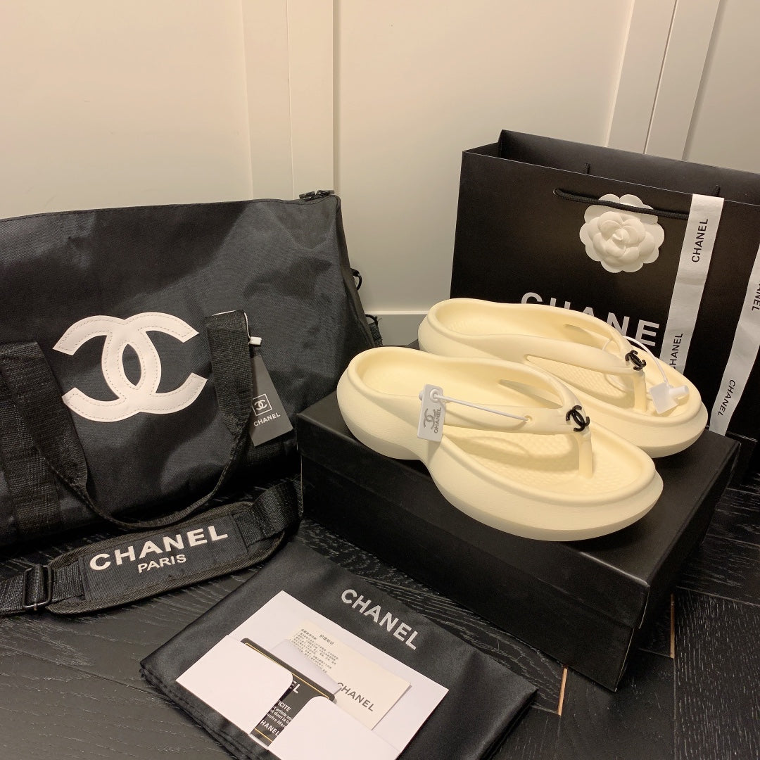 14C189ZDE Stylish Slippers