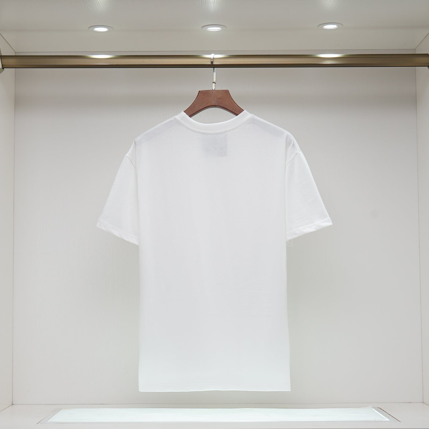 145NB6UDE Stylish T-shirt