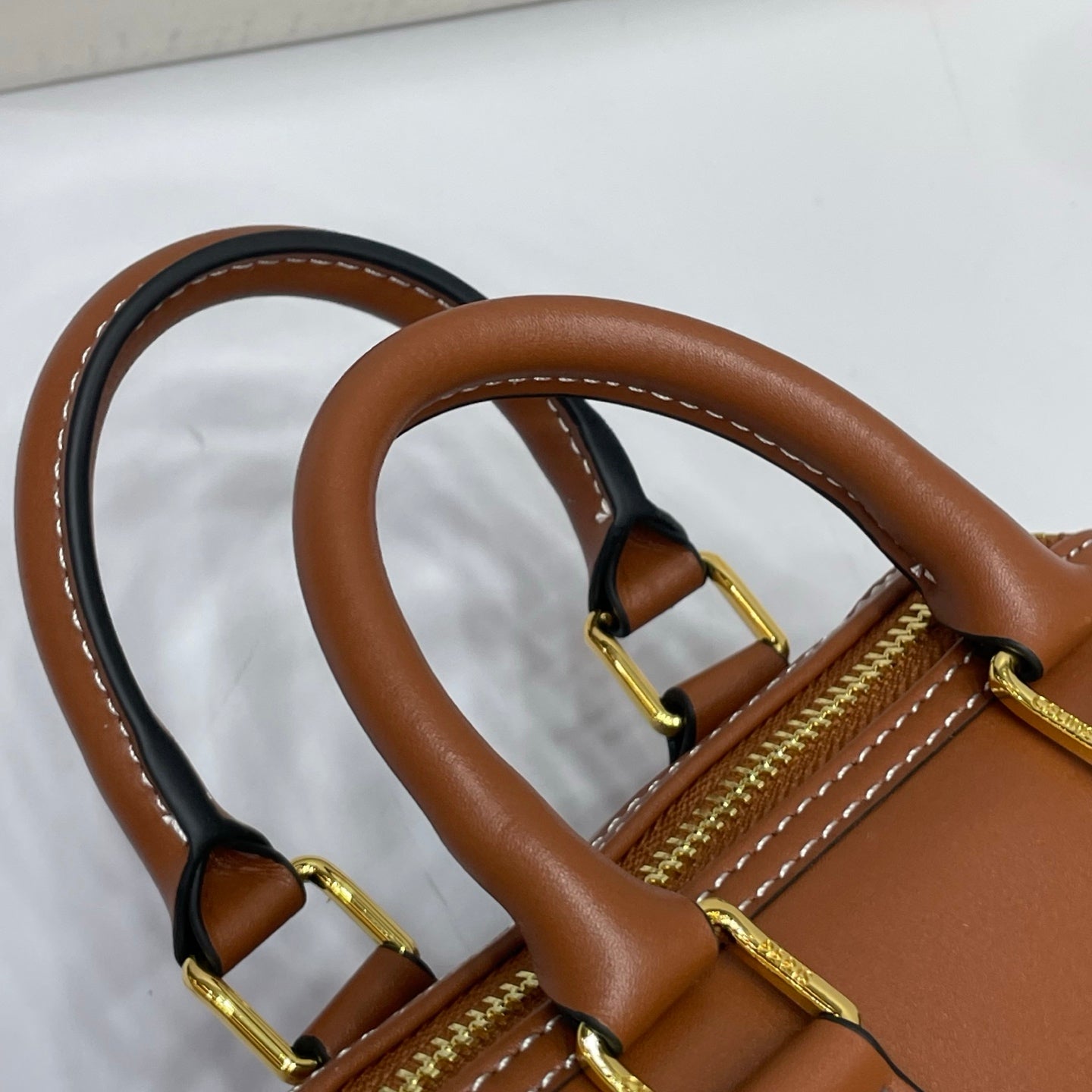 155NN27BDE Stylish leather bag