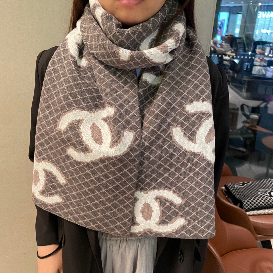 185ZC73WDE Stylish Winter Scarves