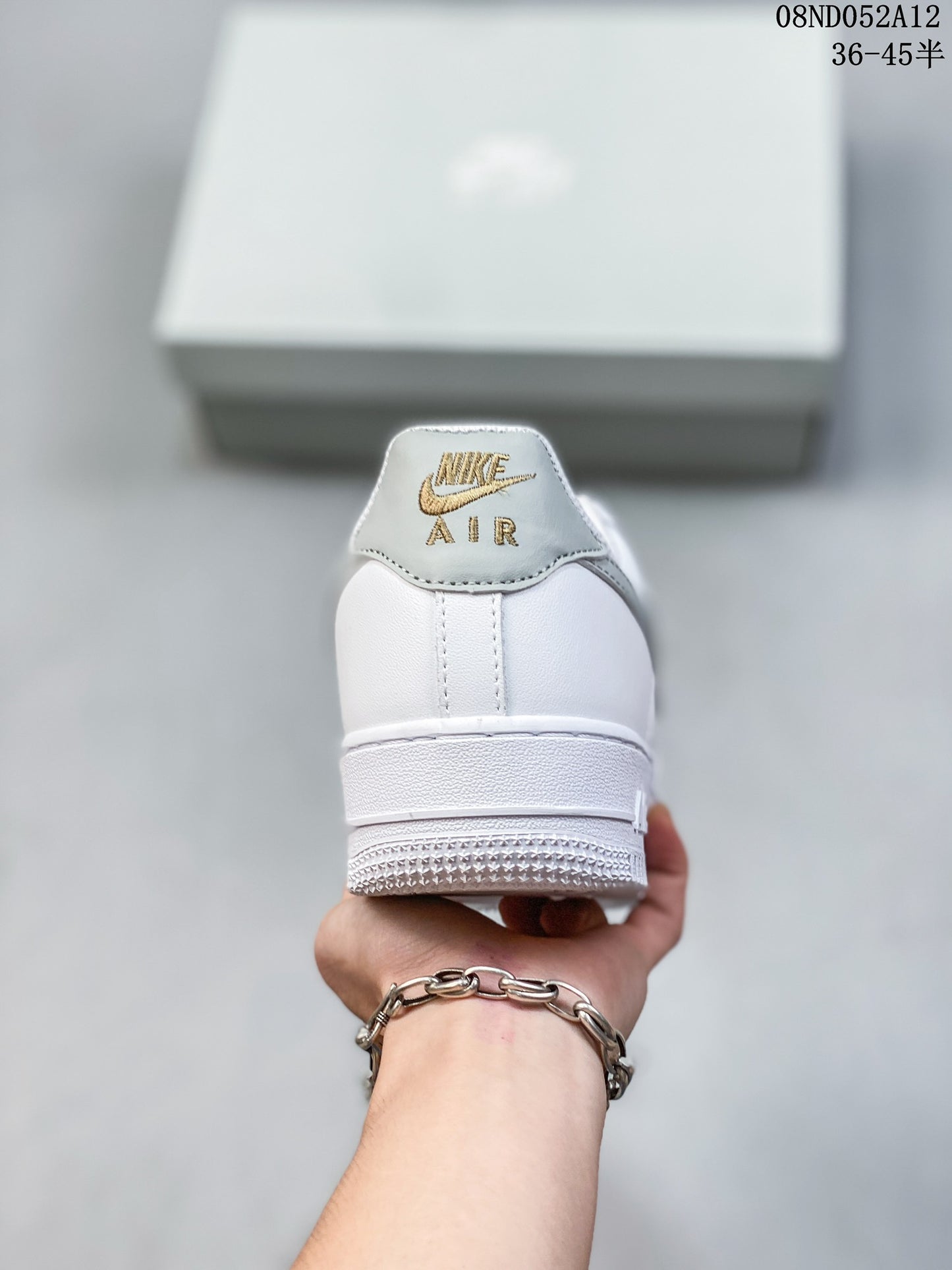 4YN34ZDE Stylish Sneakers (No Box, August-October Big Sale)