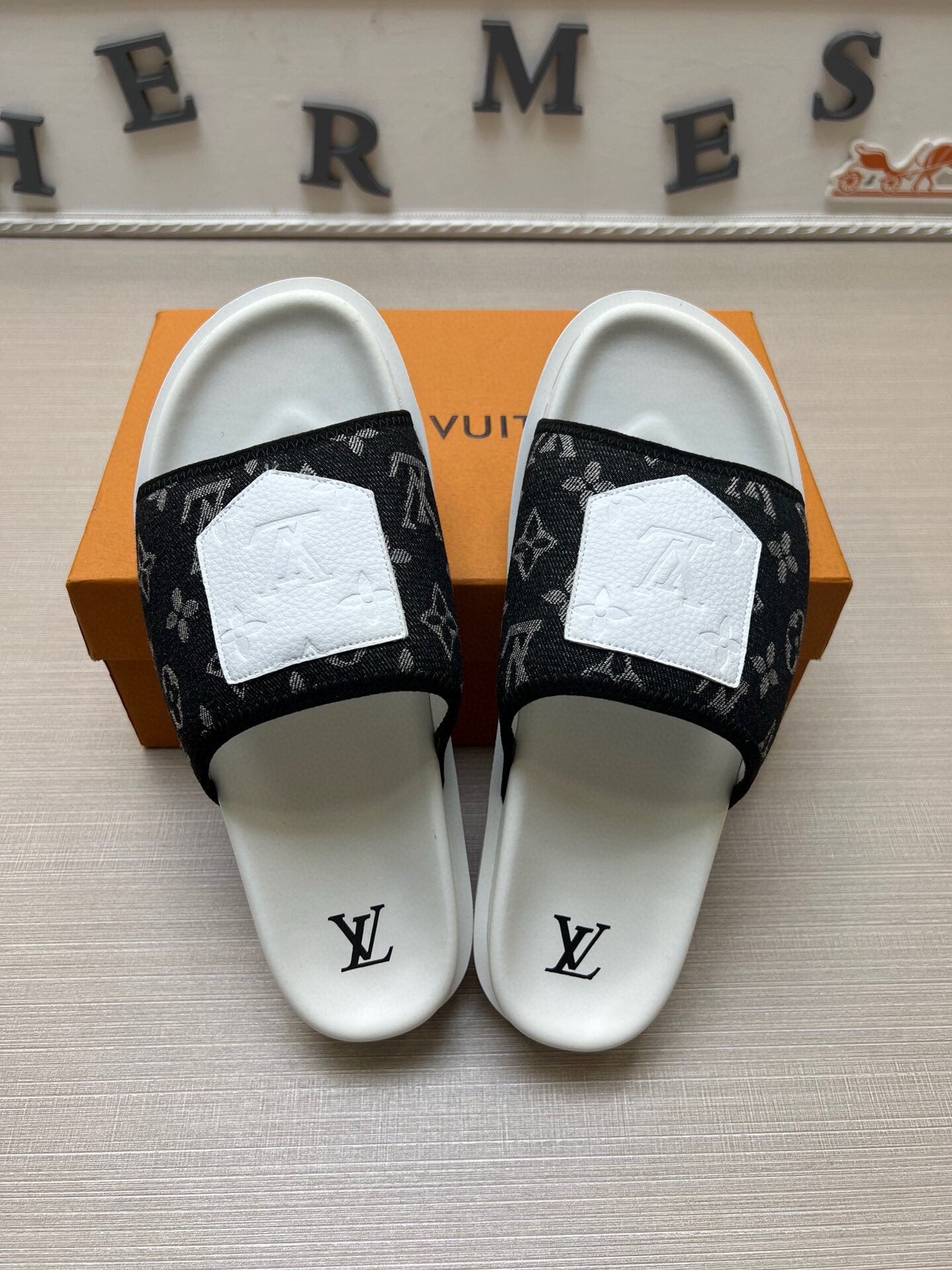 5WE252ZDE Stylish Slippers