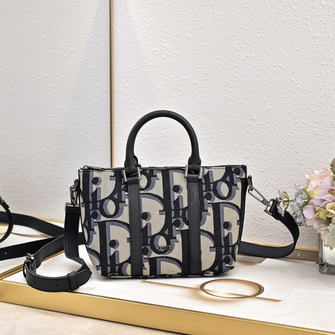 1XD65BDE Stylish bag