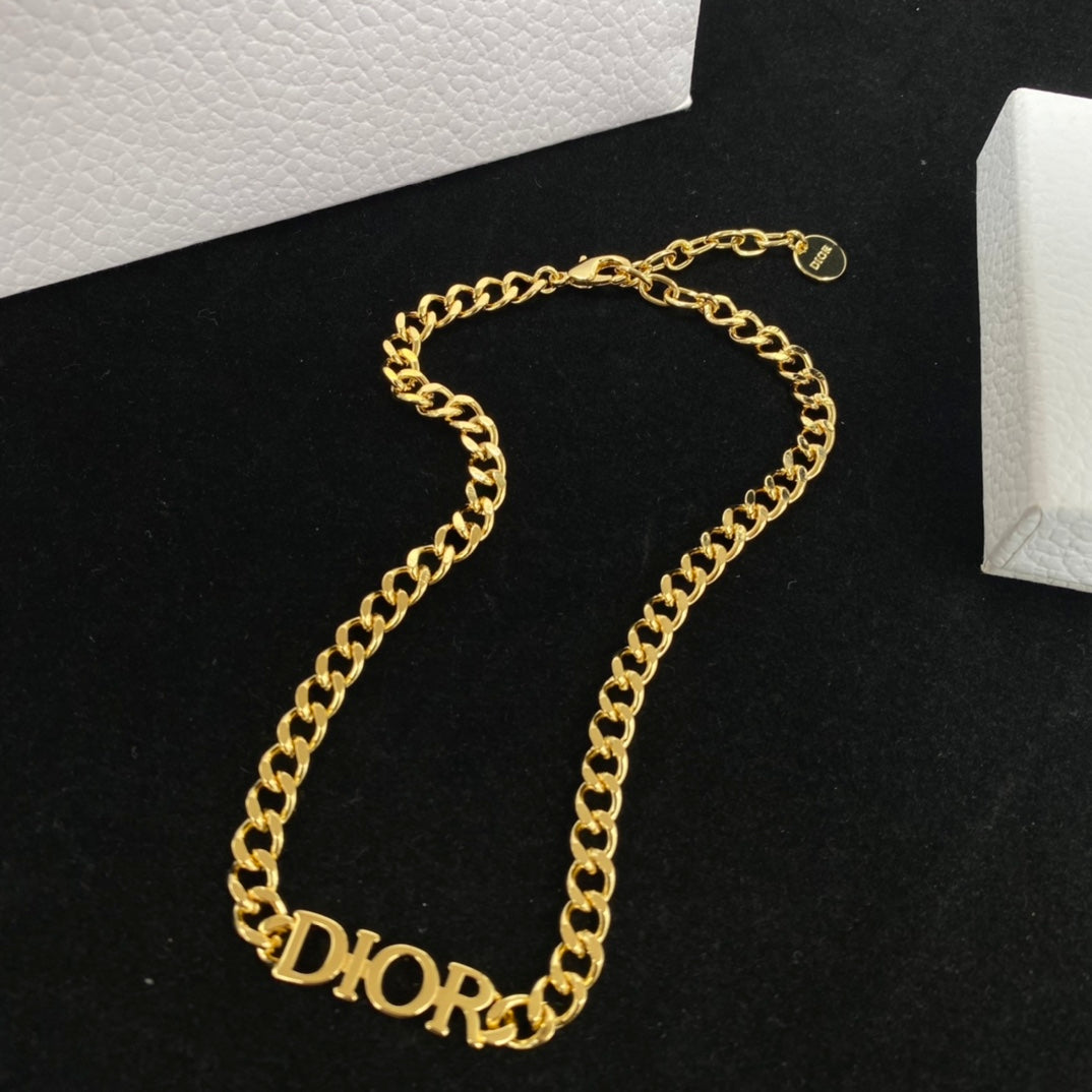 1ND7XDE Stylish  necklace bracelet