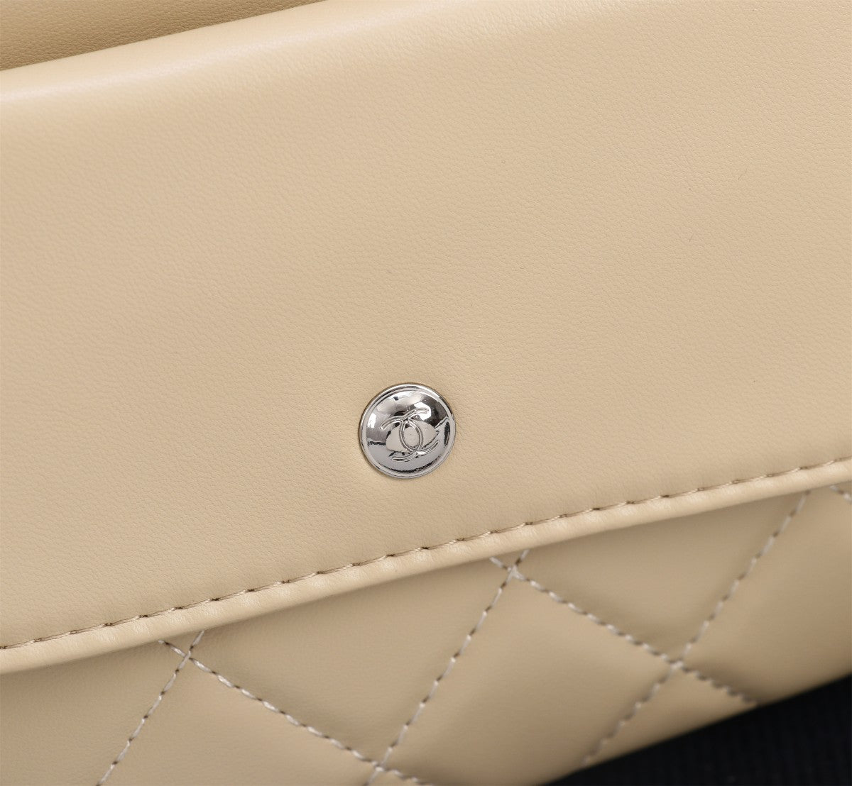 2XC474BDE Stylish leather bag