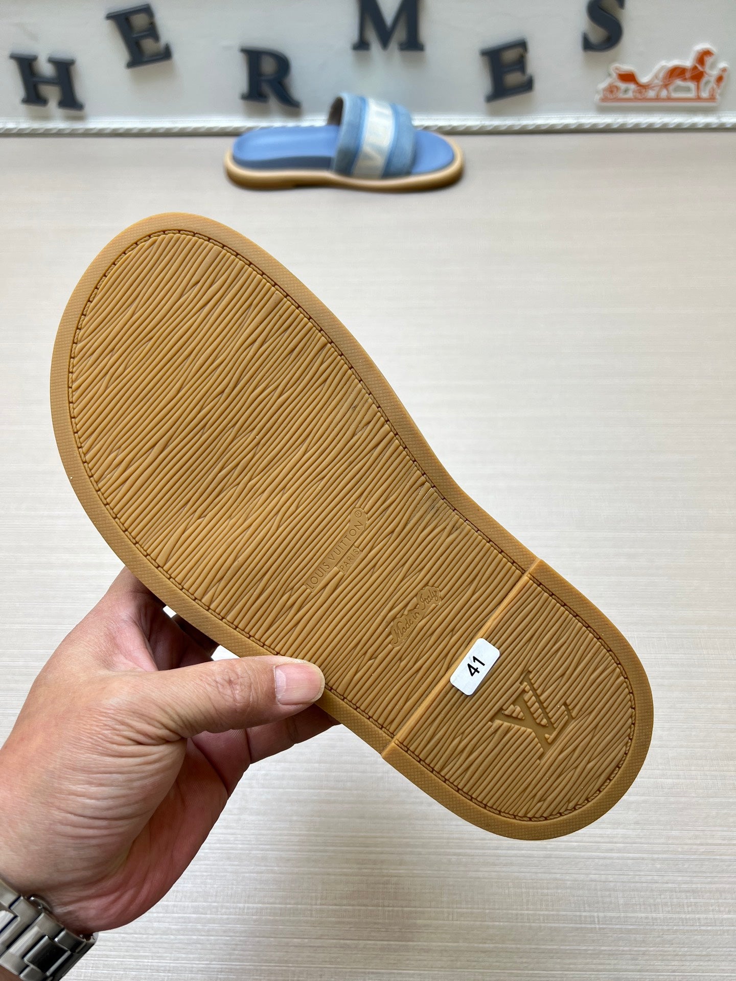 535ZE300ZDE Stylish Slippers