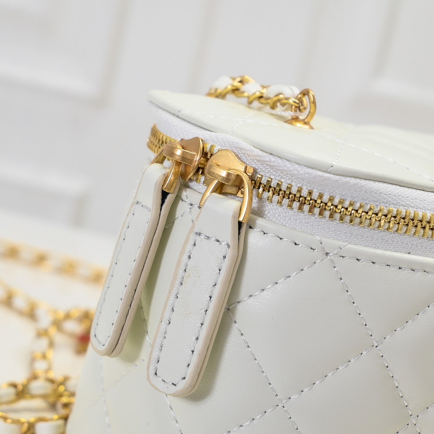 155XC32BDE Stylish leather bag