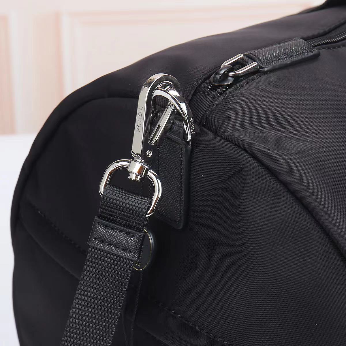 1WP112BDE Stylish parachute fabric Luggage bags