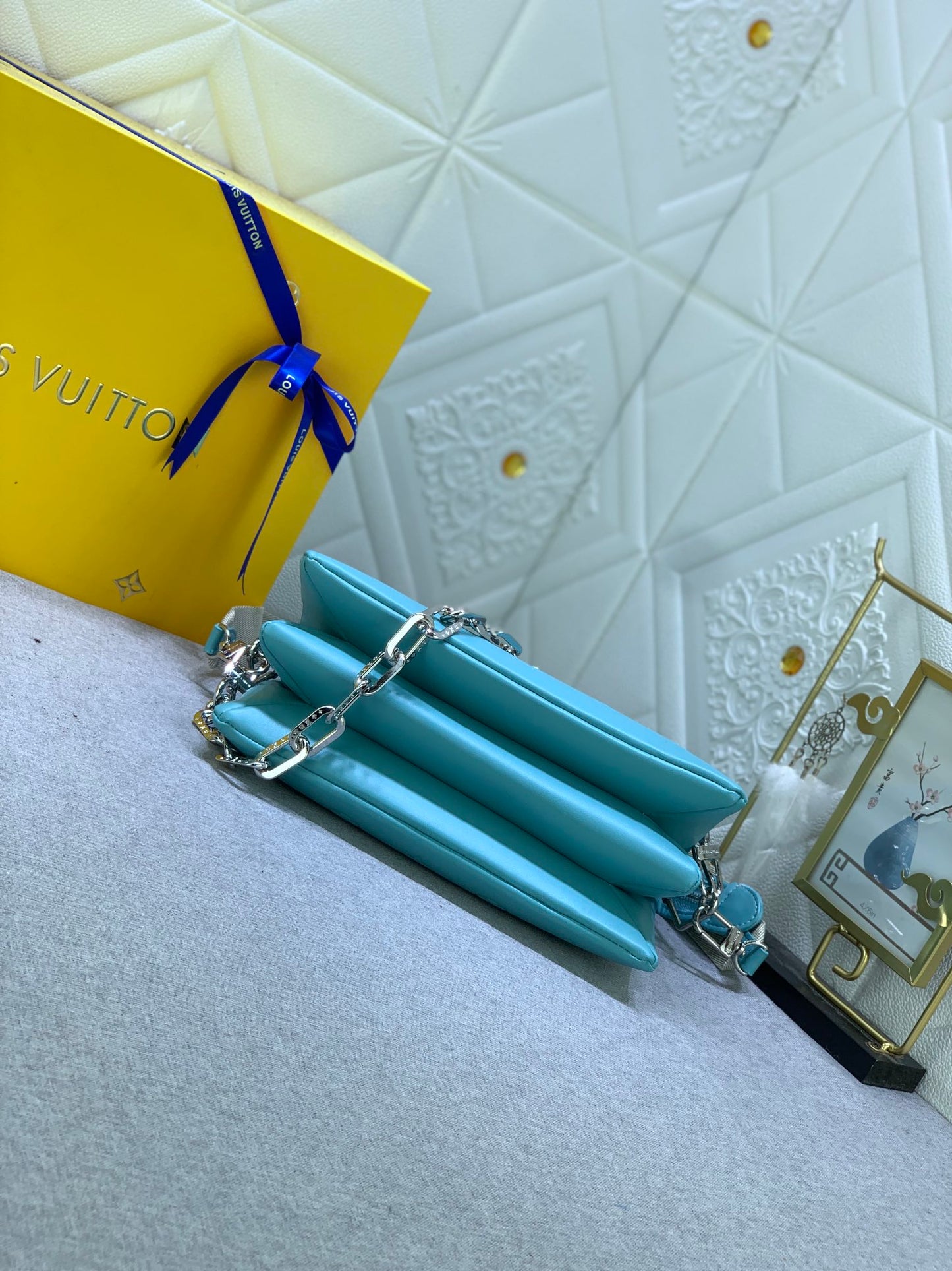 2XE40BDE Stylish leather bag 