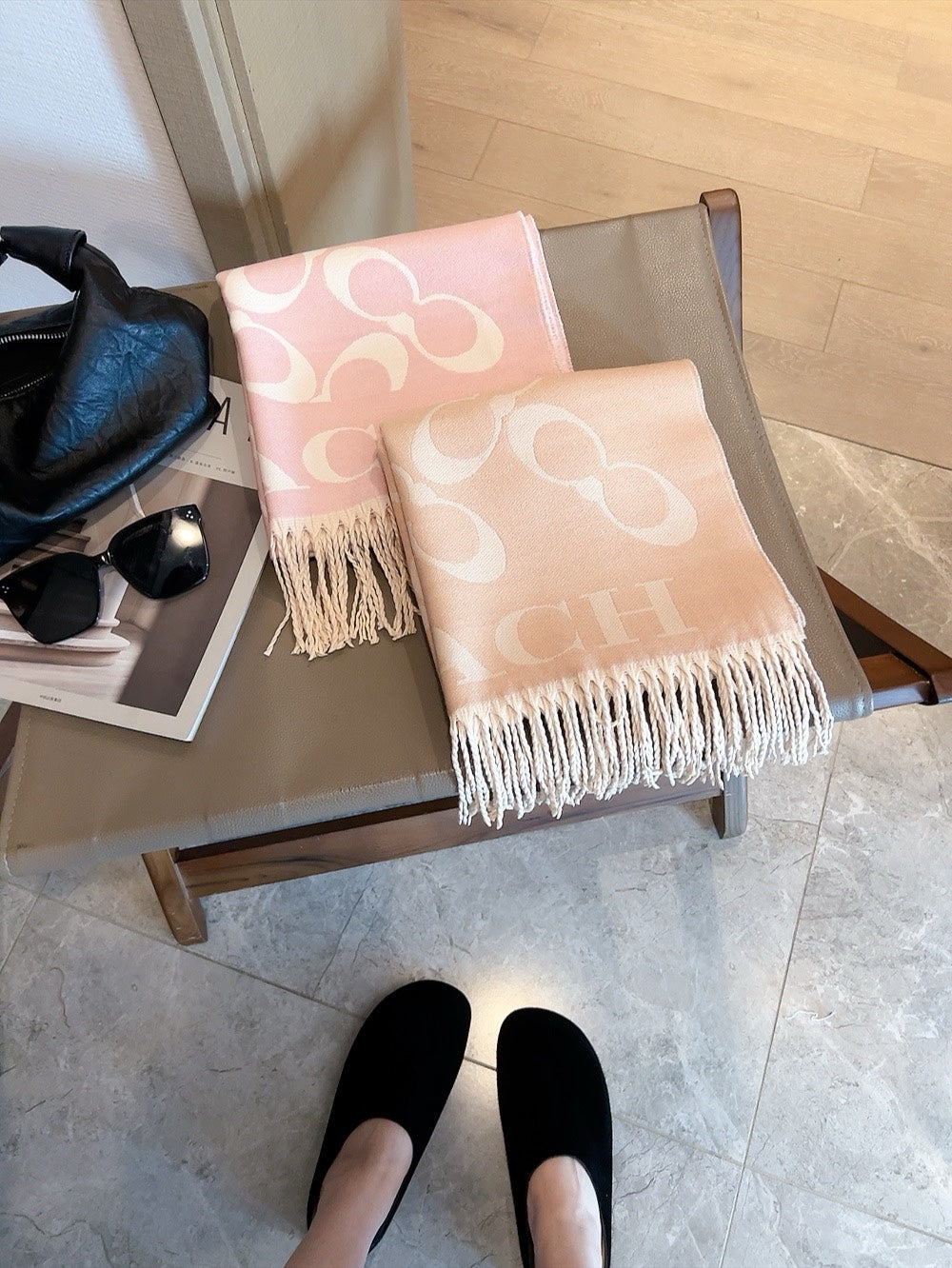 185ZA10WDE Stylish Winter Scarves