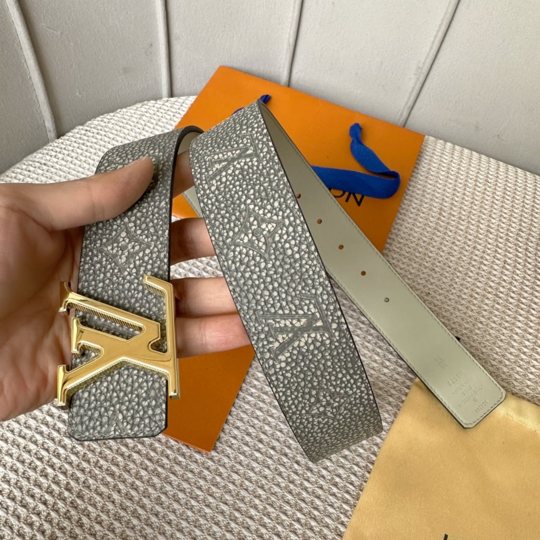 14E72PDE Stylish  High quality belt With full package