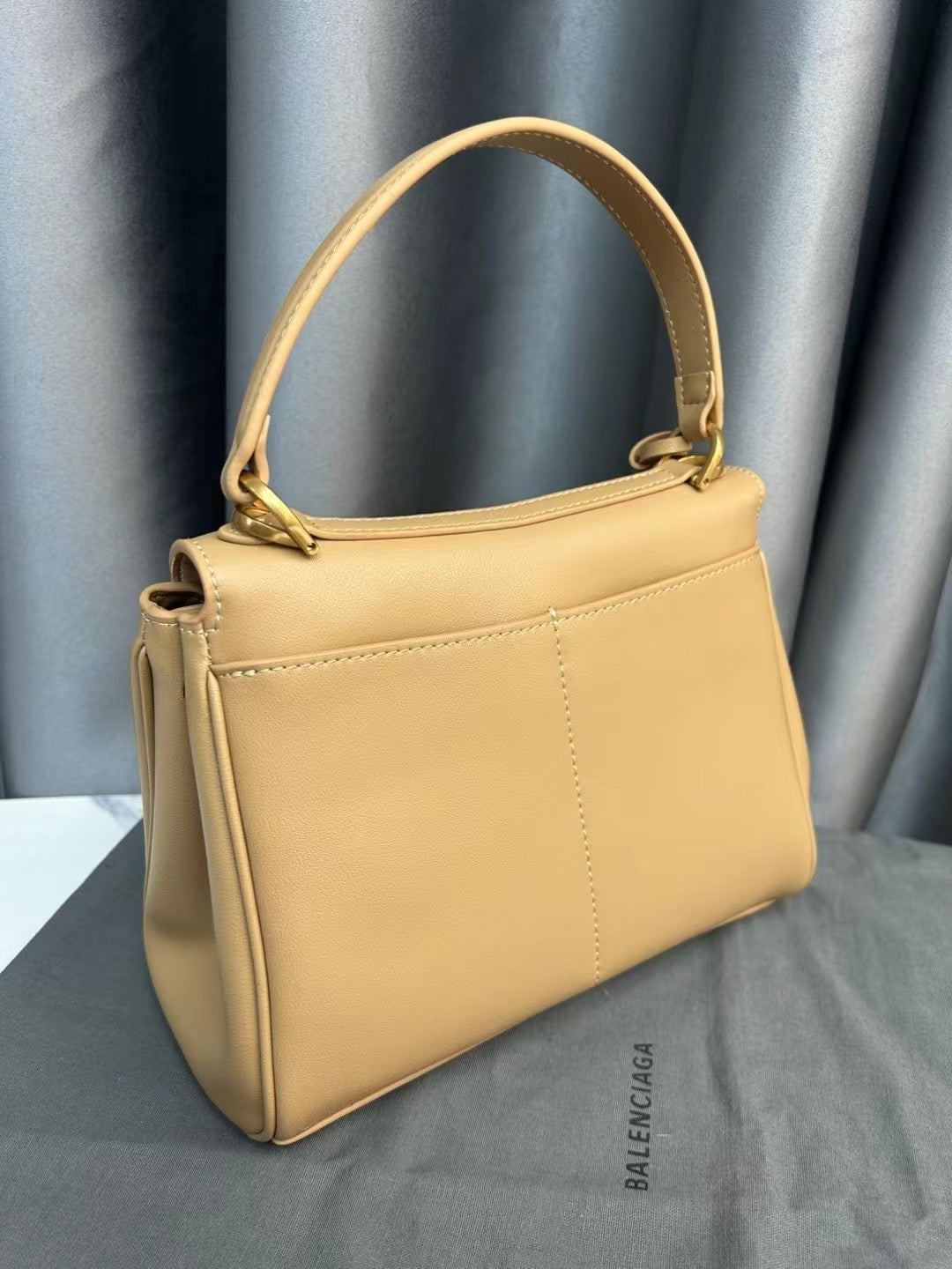 15XJ3BDE Stylish leather bag