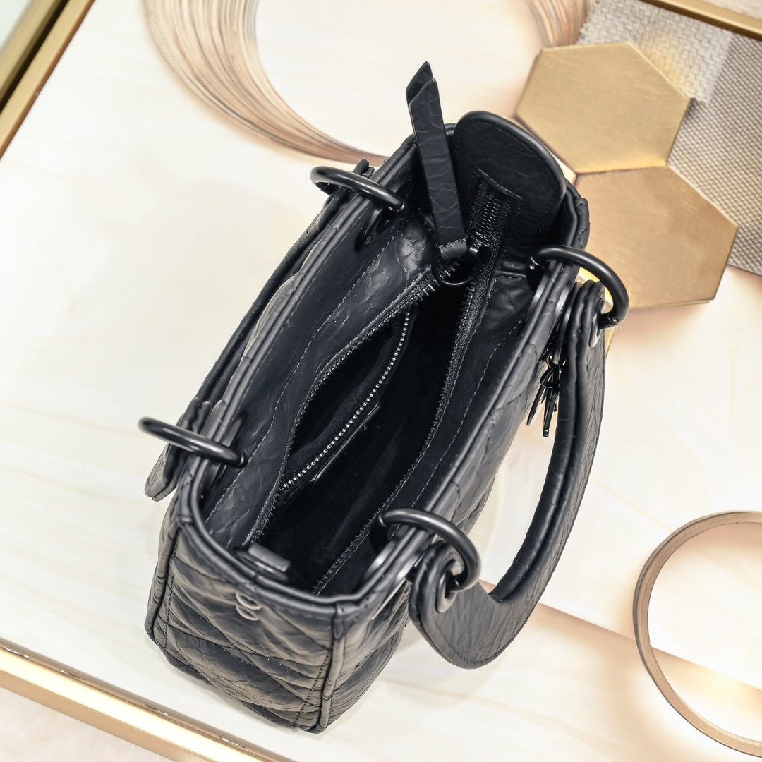 1XD438BDE Stylish leather bag