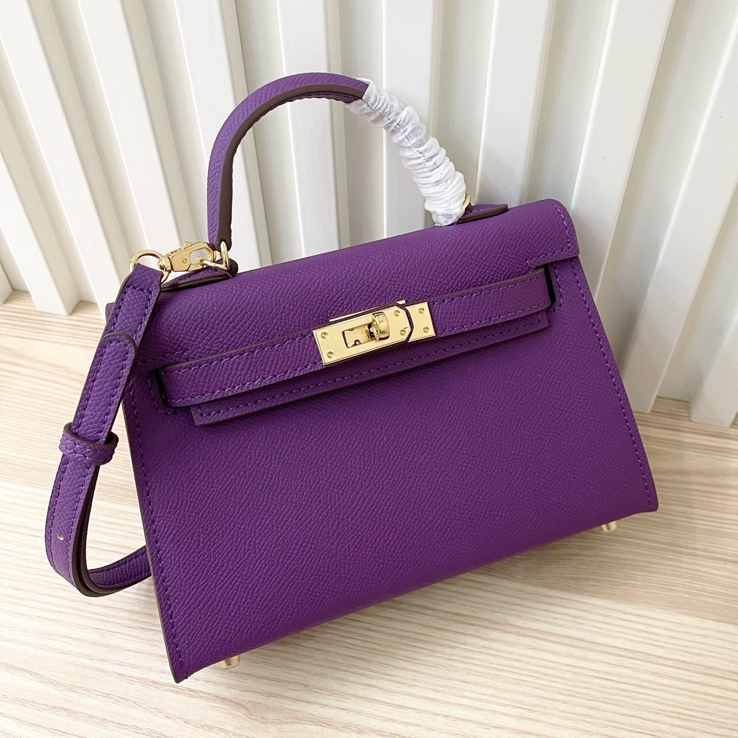 2WH26BDE Stylish leather bag