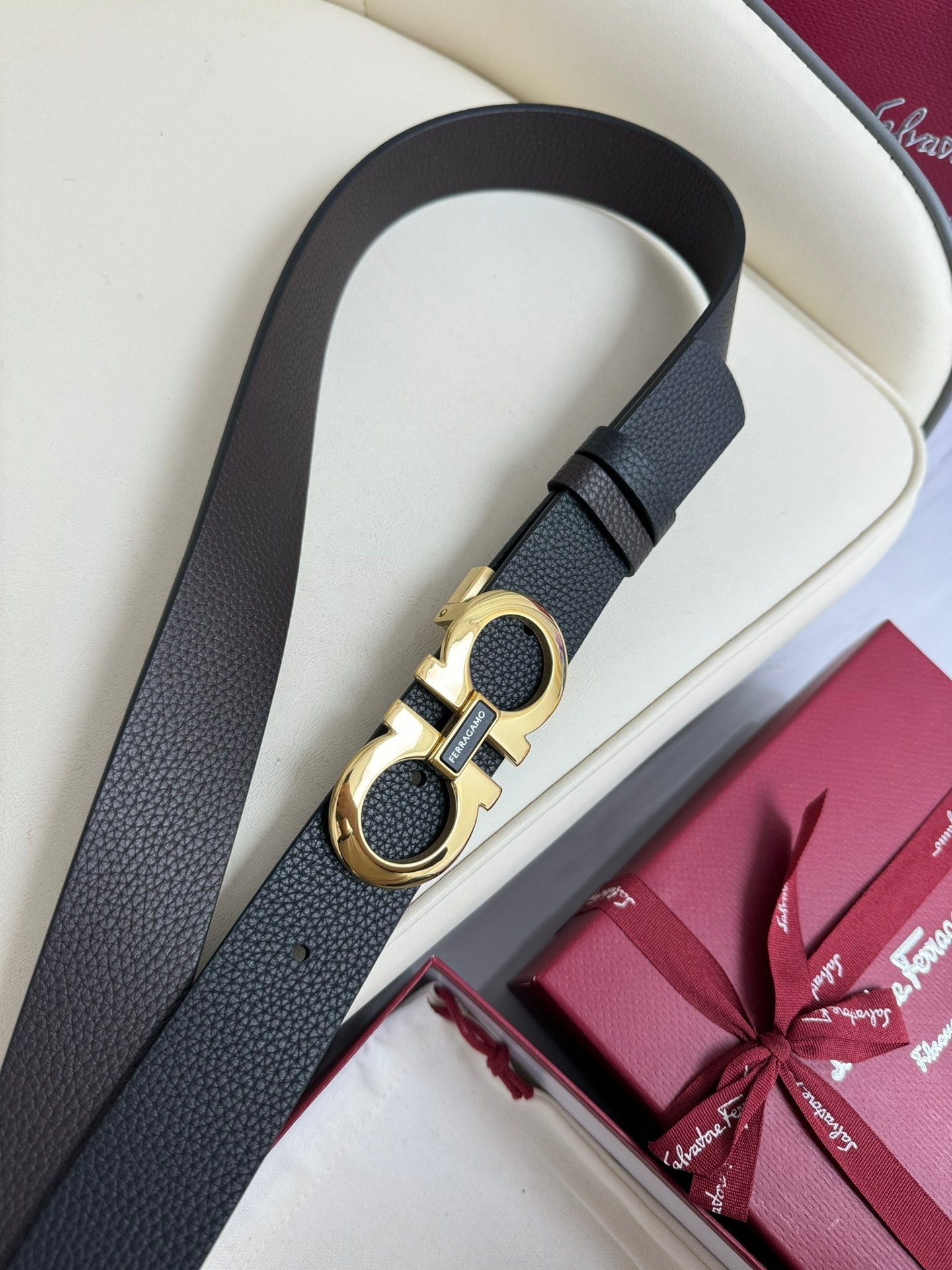1WA168PDE Stylish  High quality belt With full package