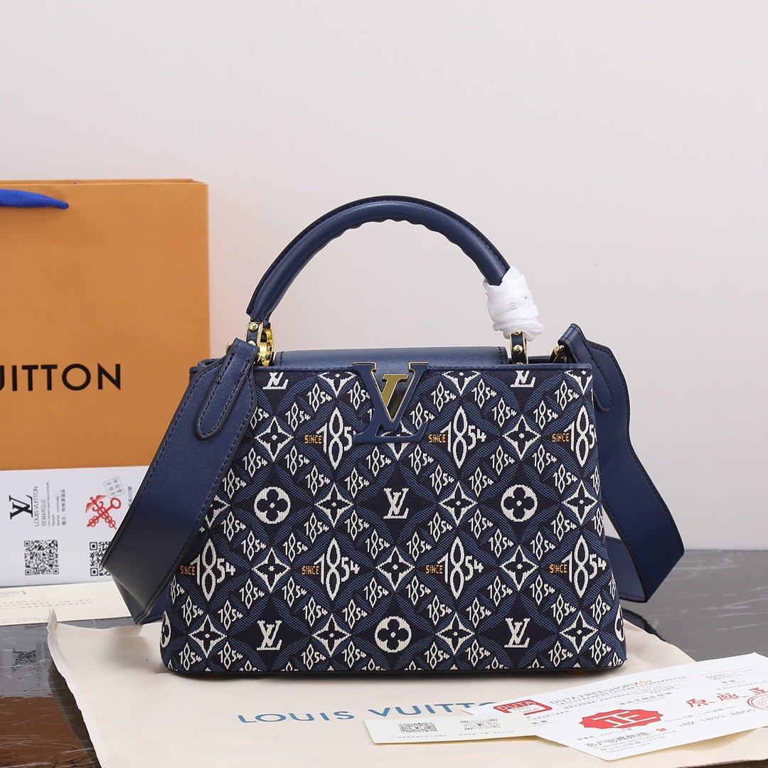 1XE441BDE Stylish leather bag