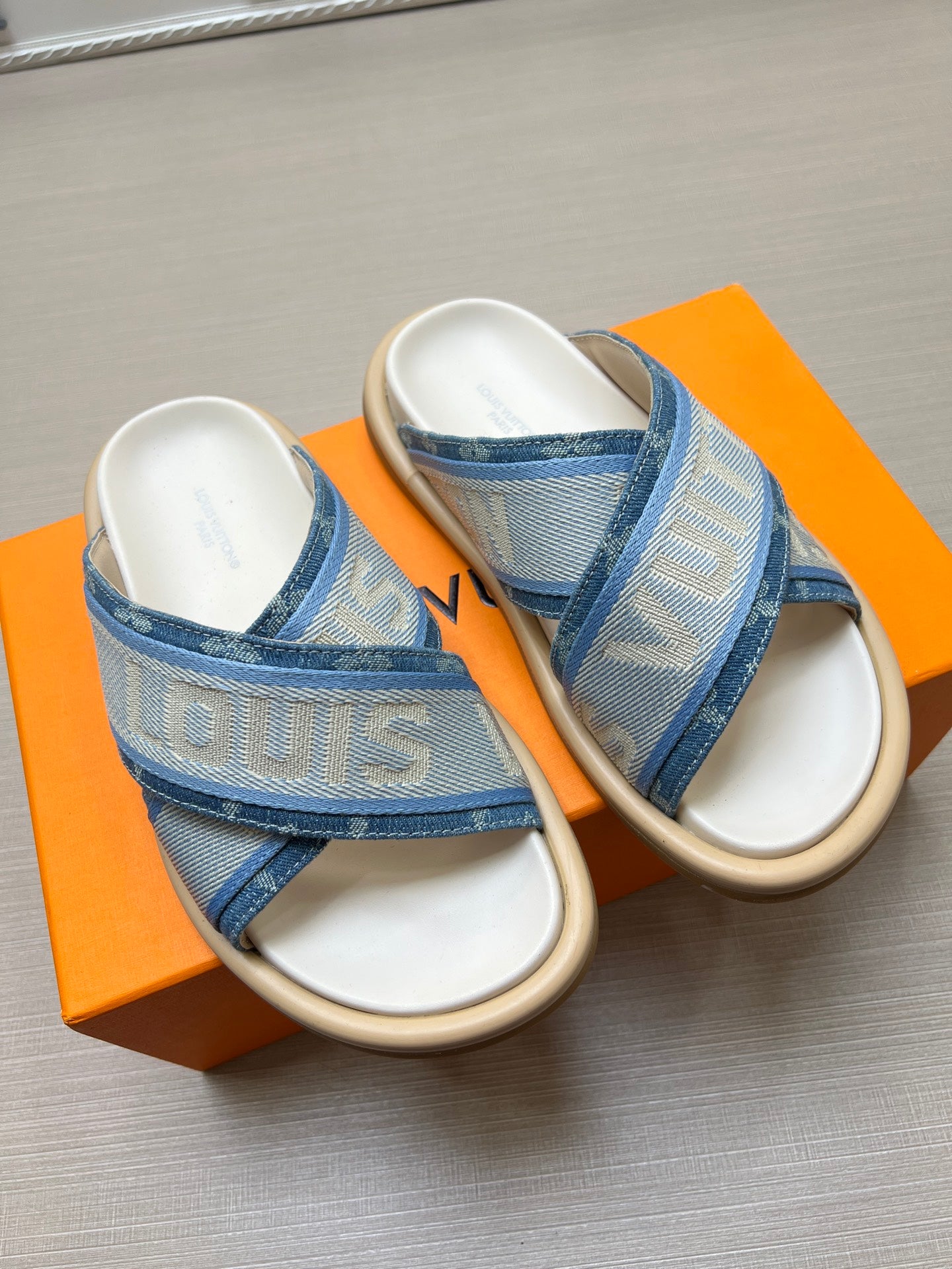 535ZE274ZDE Stylish Slippers
